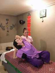 Massage Therapy Jina