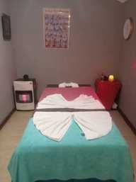 Massage Therapy Lisa
