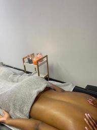 Massage Therapy Zoe@Psalm Aesthetics