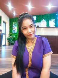 Massage Therapy Alice  La Mai Thai