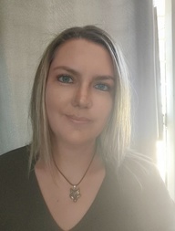 Massage Therapy Lady Louve