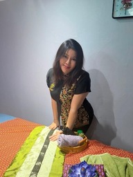 Massage Therapy Pikky
